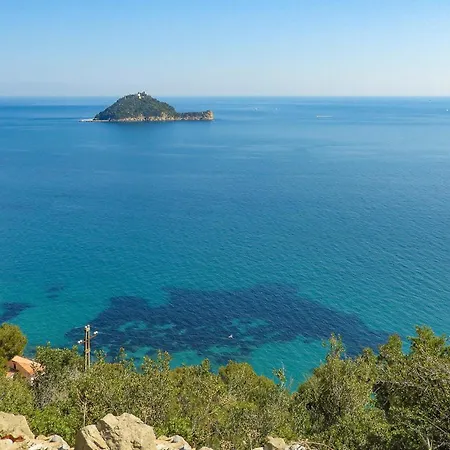 3 Bedroom Beautiful In Marina Di