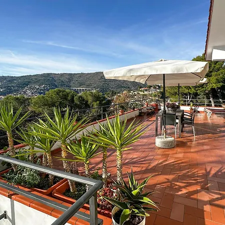 Apartmán 3 Bedroom Beautiful In Marina Di