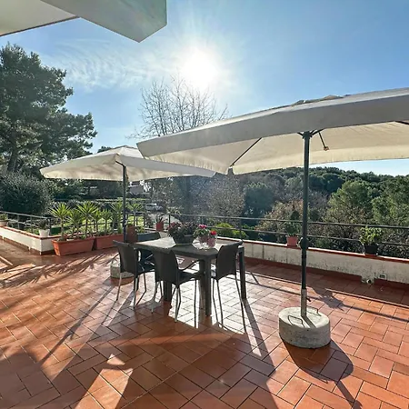 Apartmán 3 Bedroom Beautiful In Marina Di *