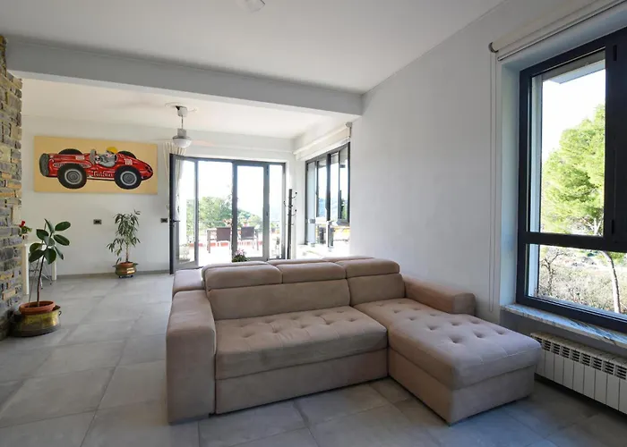 Apartamento Beautiful In Marina Di With Wifi Marina dʼAndora